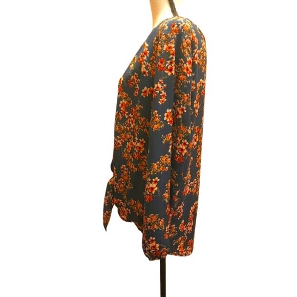 West Kei Floral Woven 3/4 Sleeve Keyhole Top, Tie-Front, Size Medium - Picture 4 of 8